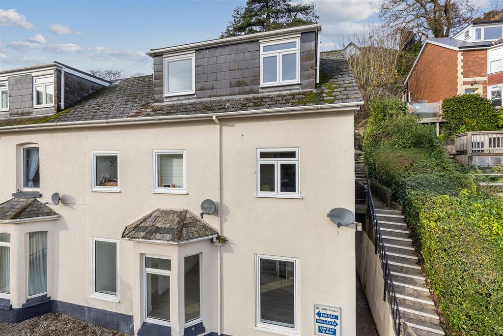 Property photo 1 of 12 A12 - Flat 7 Hillside Court 114 Victoria Road Dart