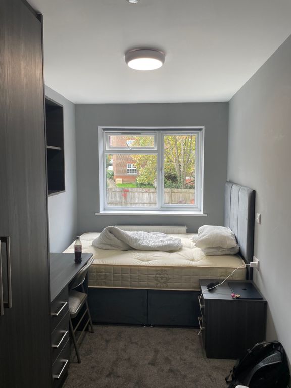 Property photo 3 of 24