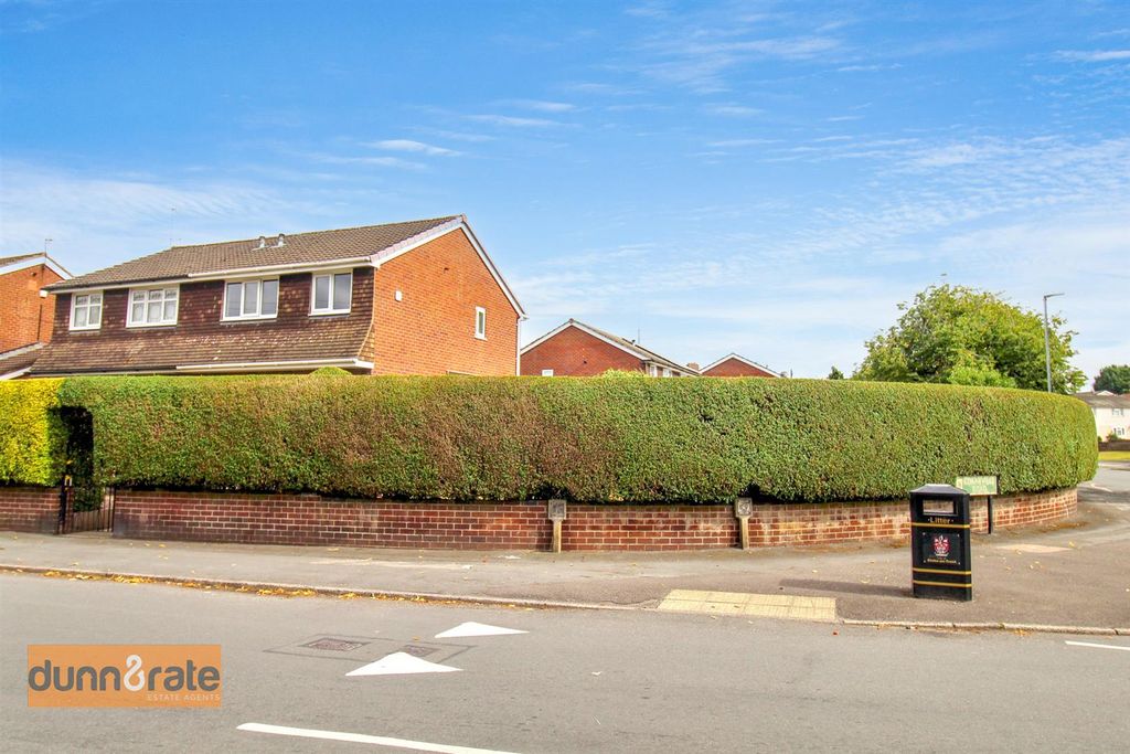 Property photo 1 of 32 Img_8976.Jpg