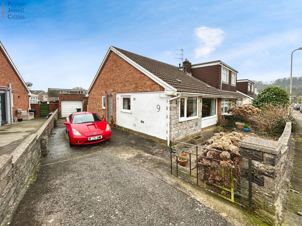 Property photo 2 of 11