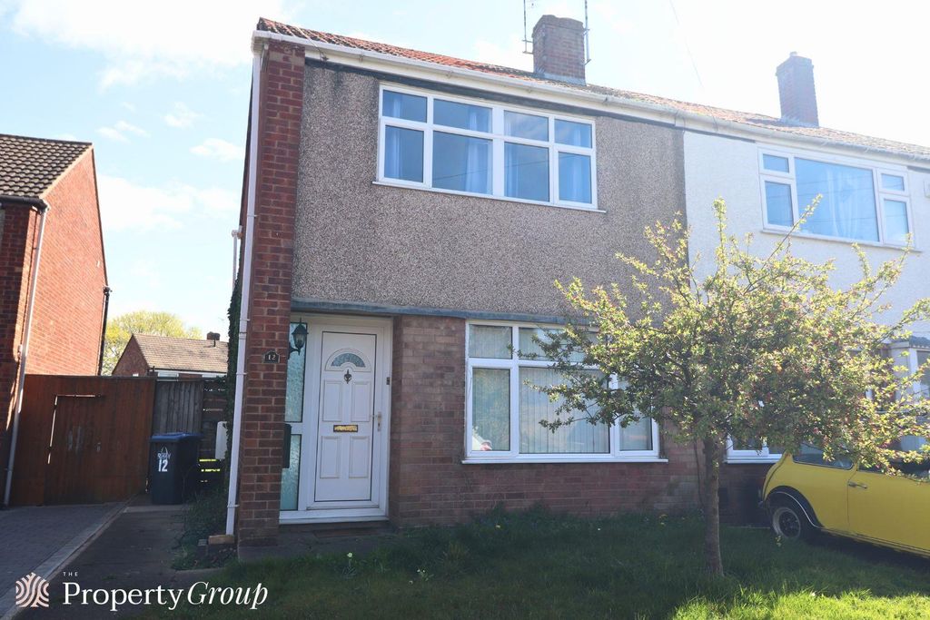 Property photo 1 of 8 Handley Close 12.Jpg