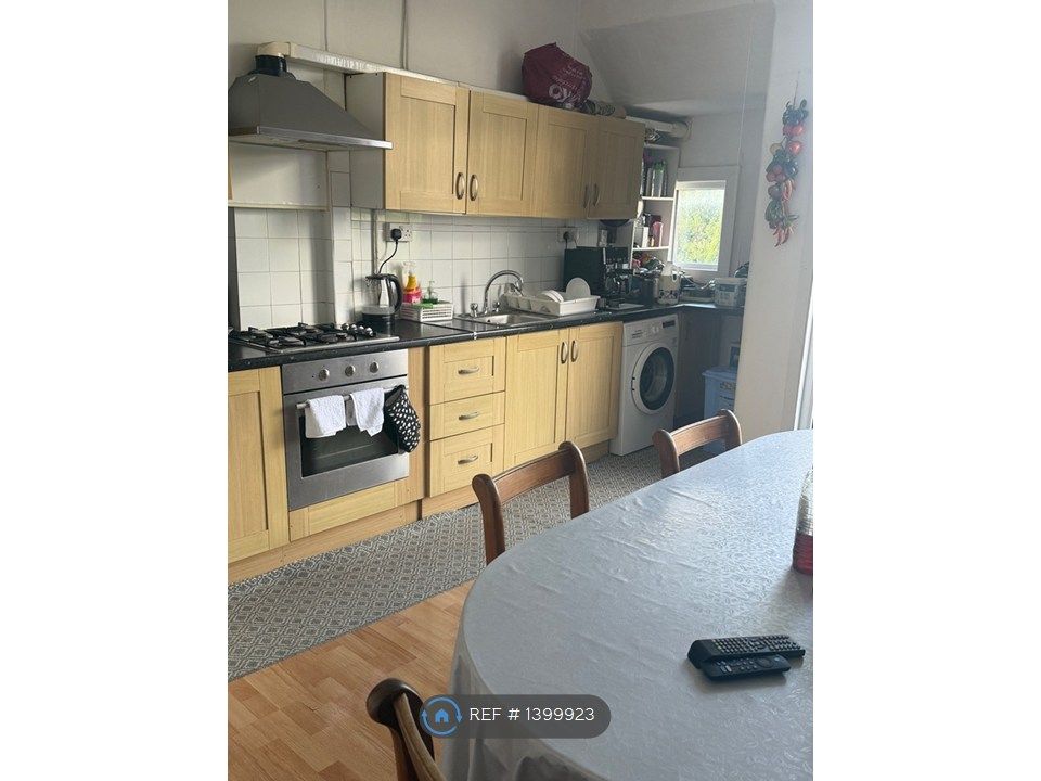 Property photo 1 of 7 Kitchen Diner