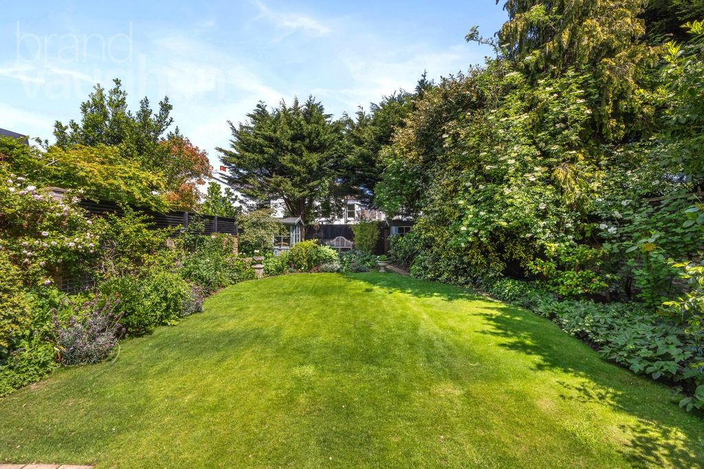 Property photo 3 of 56 Picture No. 66