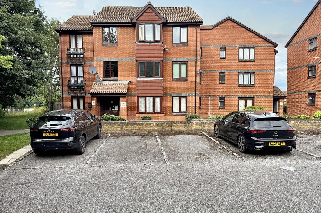 Property photo 1 of 7 Img_1166