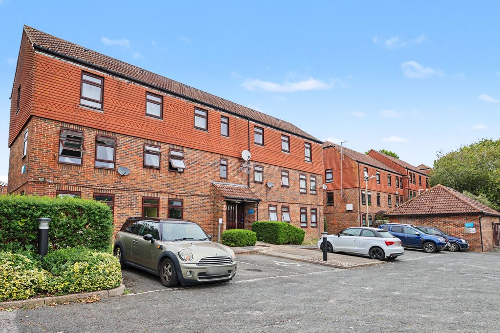 Property photo 2 of 2 1 Abbotsbury Heights, Bicknor Close, Canterbury, Kent, Ct2 7Uh