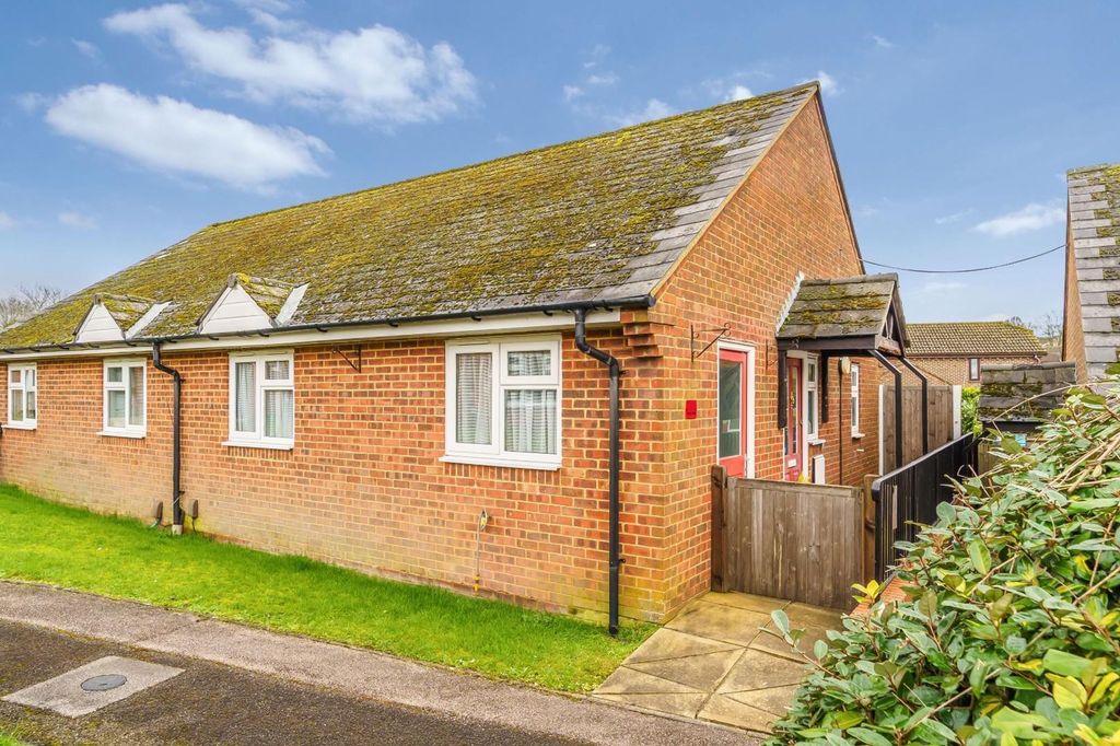 Property photo 1 of 13 Rowen Mead