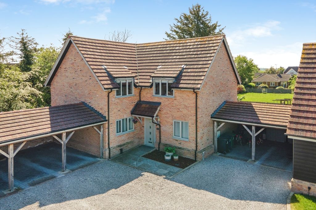 Property photo 1 of 18 Pbox-Img.Jpg