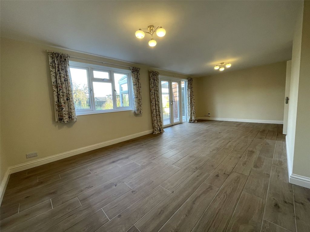 Property photo 3 of 24 Picture No. 04