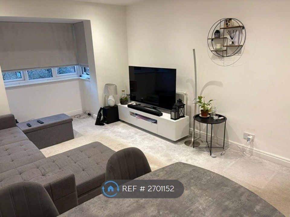 Property photo 2 of 8 Living Room