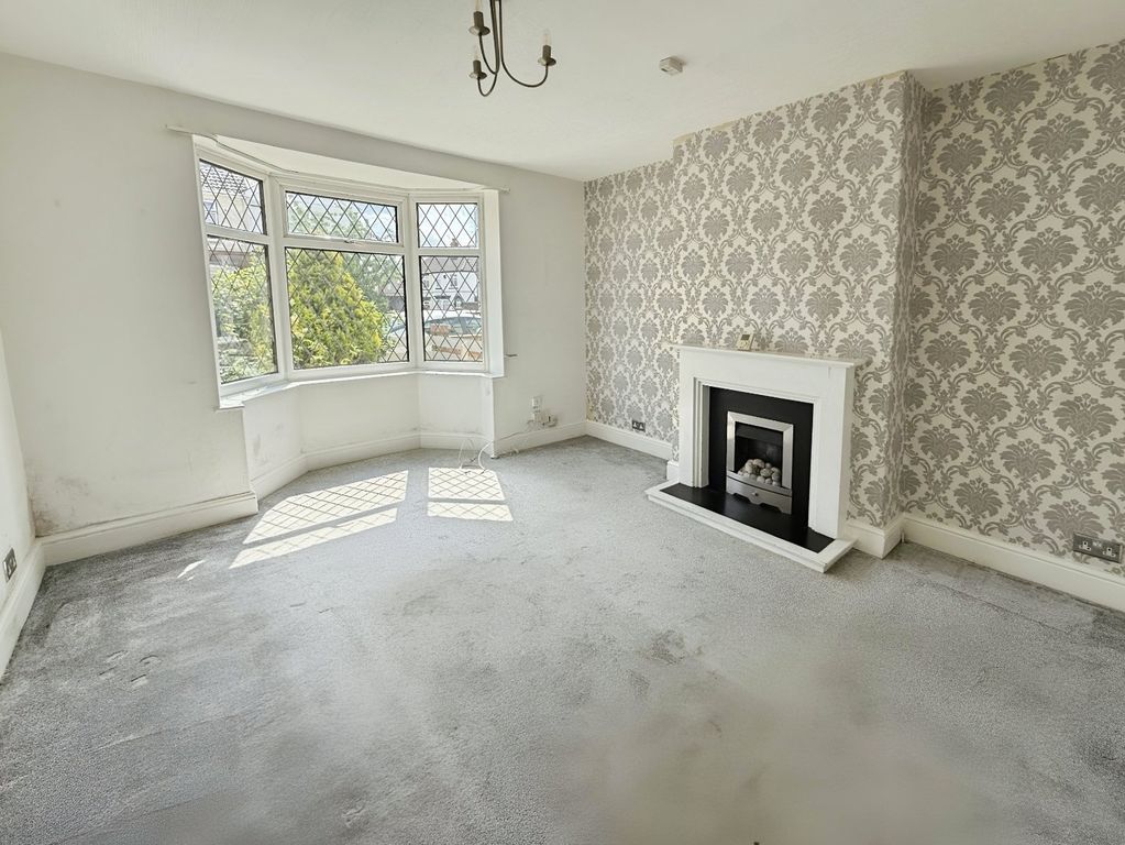 Property photo 2 of 19 Picture No. 16