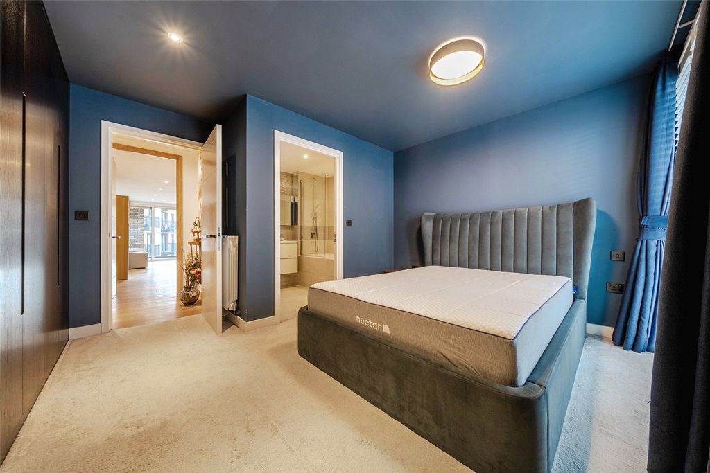 Property photo 2 of 22 Picture No. 10