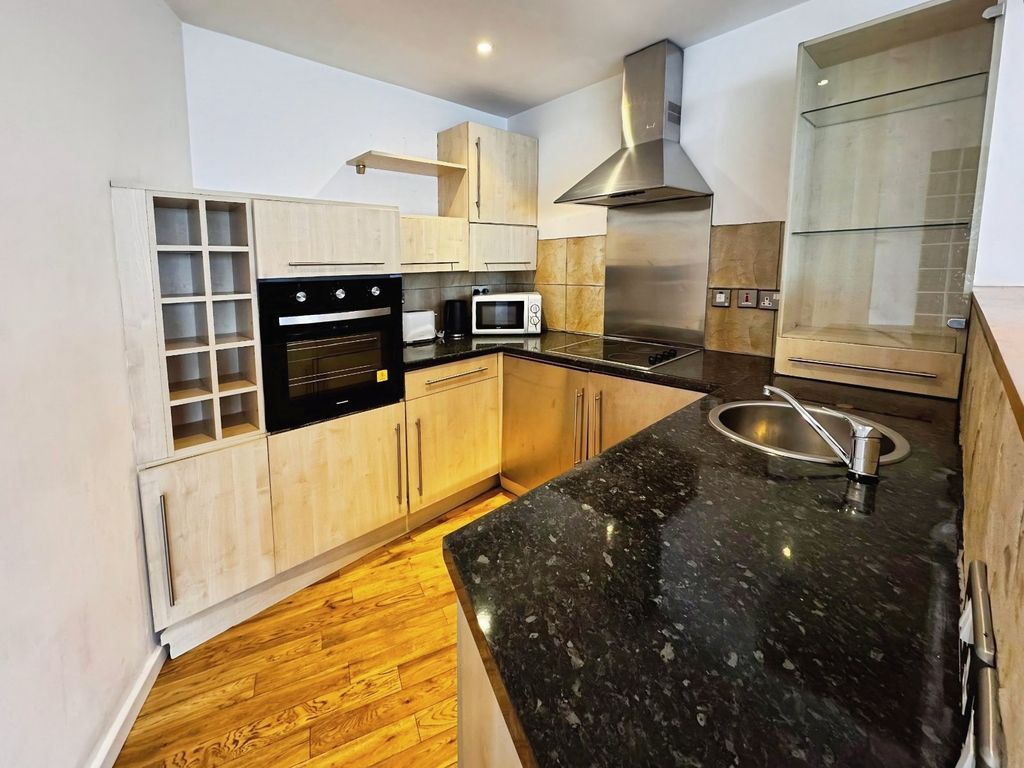 Property photo 3 of 8 Picture No. 04