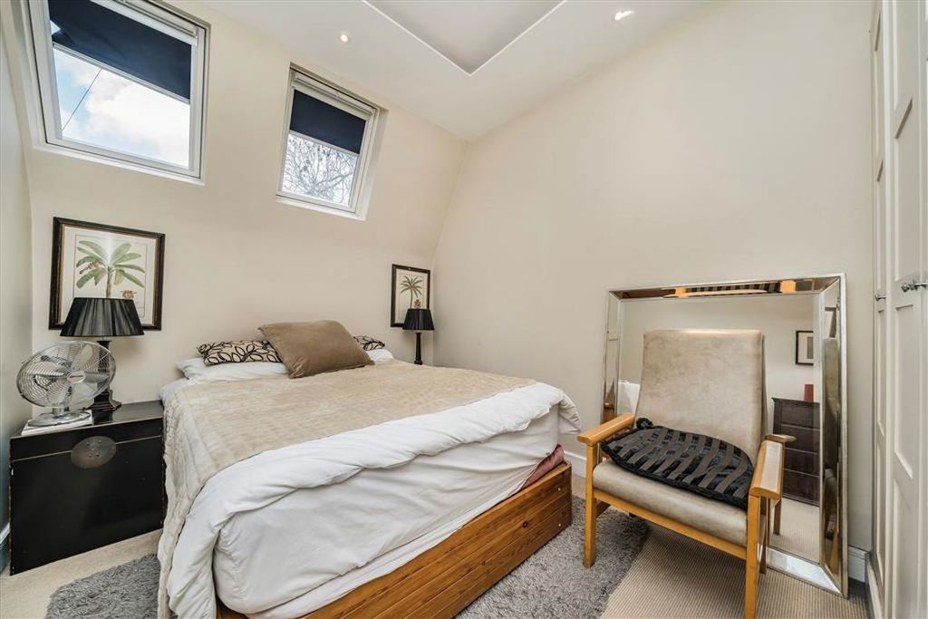 Property photo 3 of 9