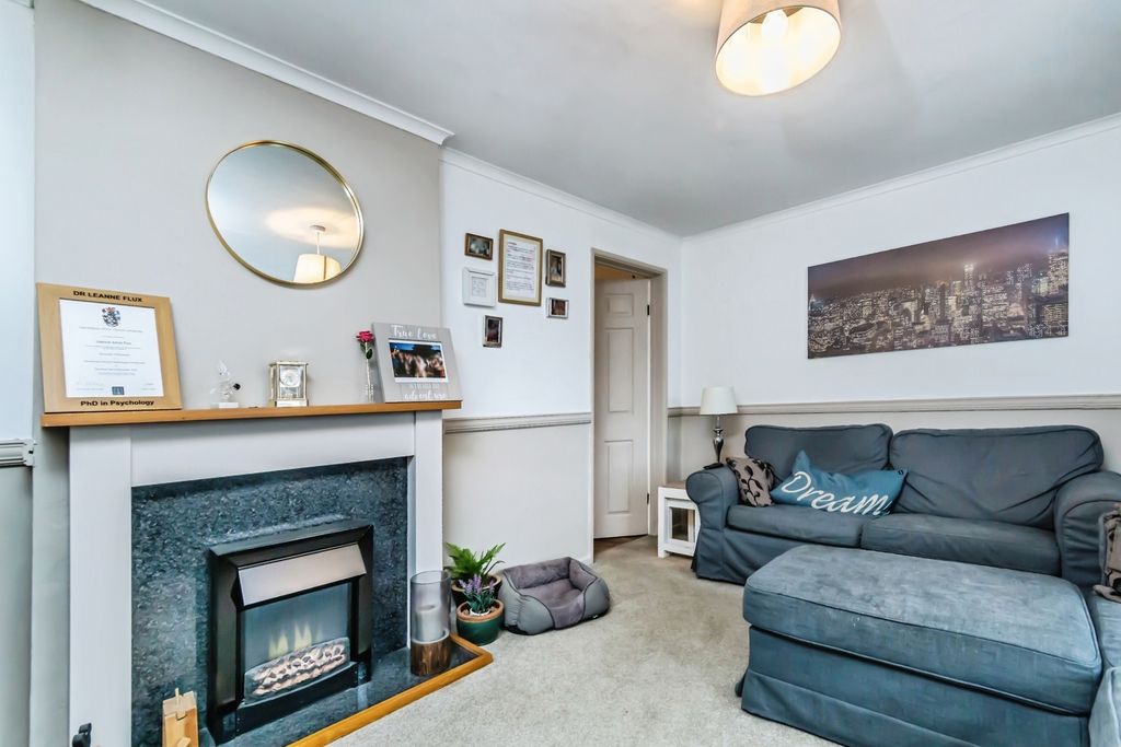 Property photo 2 of 17 Pbox-Img.Jpg