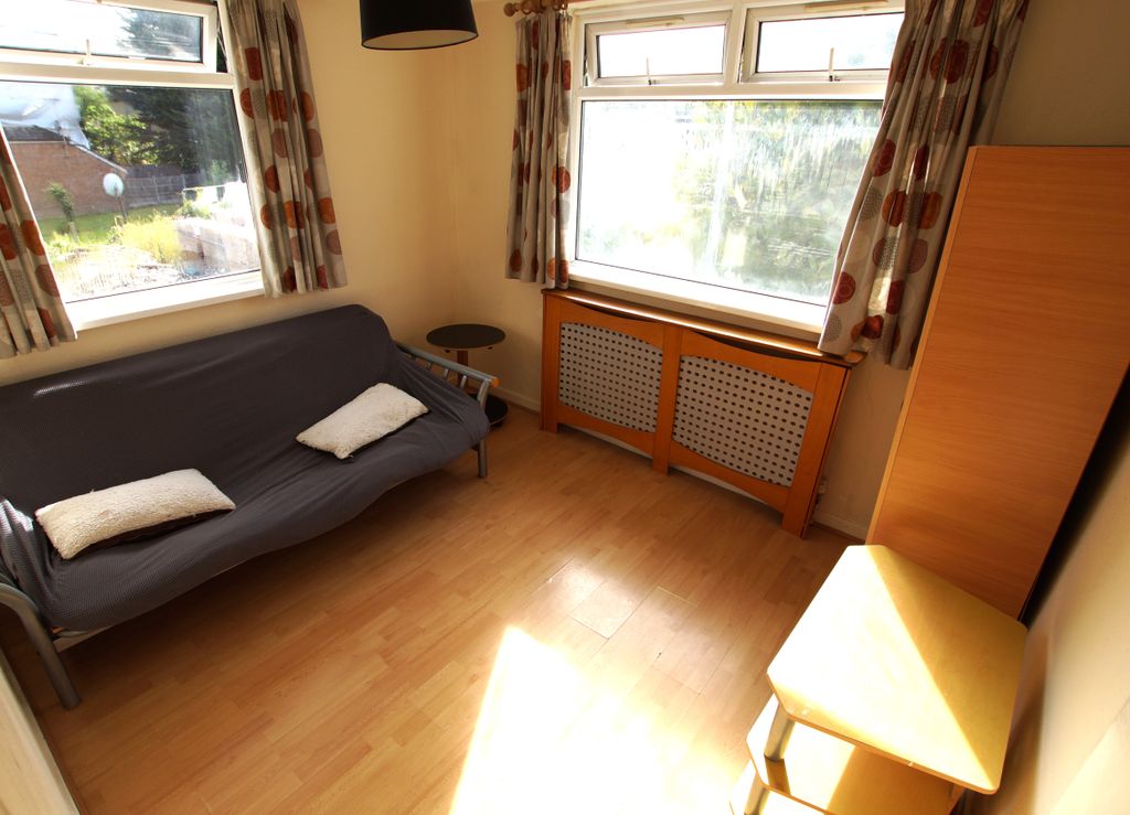 Property photo 2 of 5