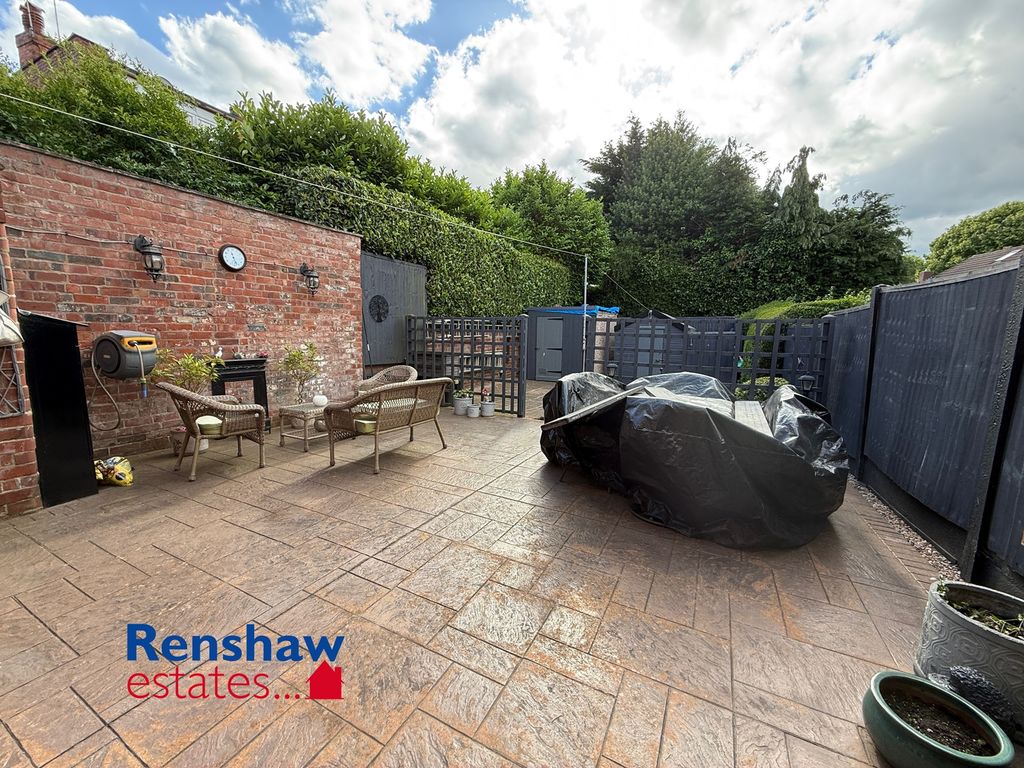Property photo 3 of 10 R (2)