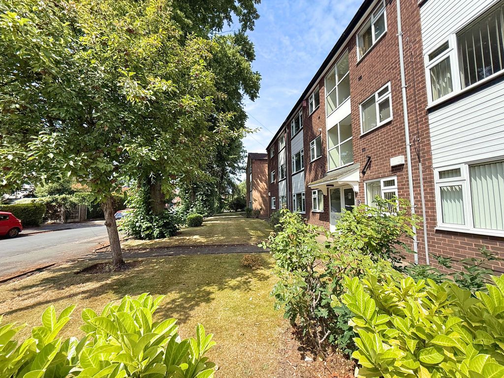 Property photo 2 of 15
