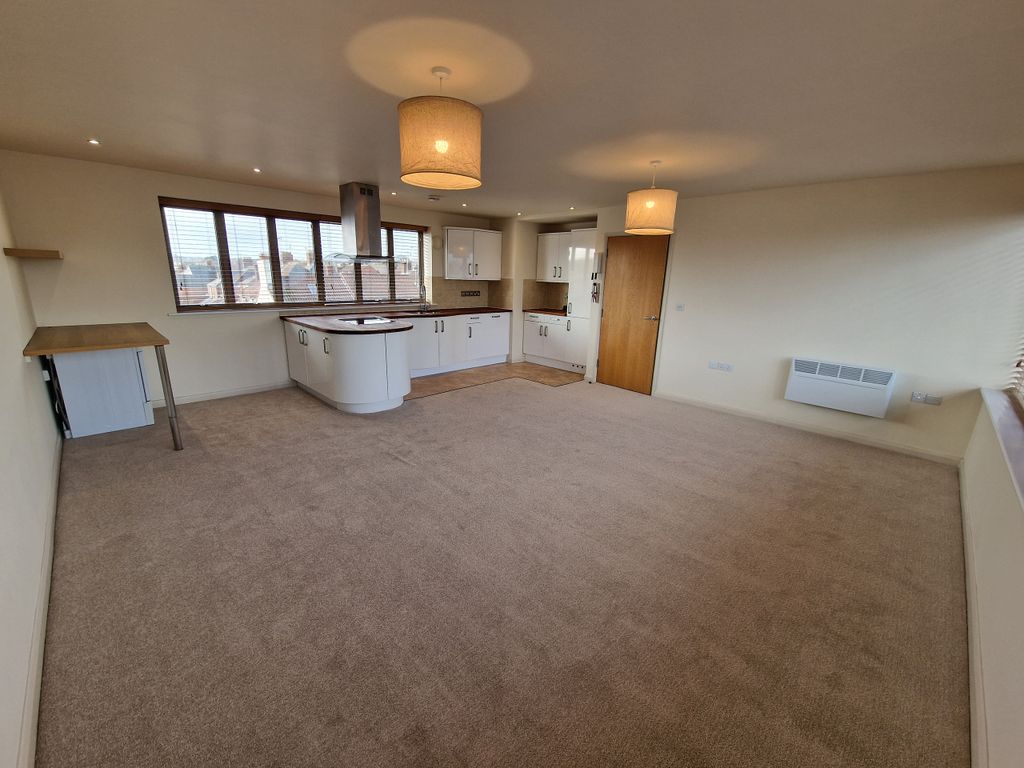 Property photo 2 of 15 Living Space