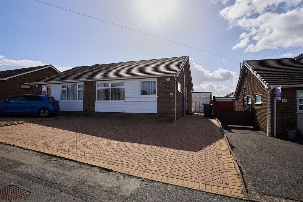 Property photo 1 of 8 Twycross Road Bb 6.Jpg