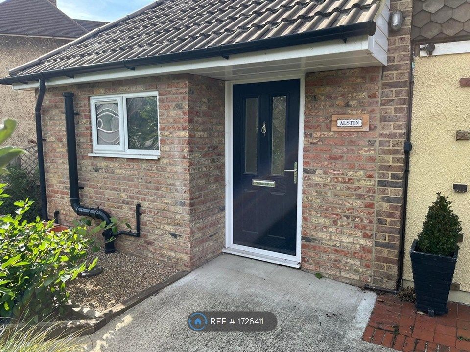 Property photo 1 of 6 Front