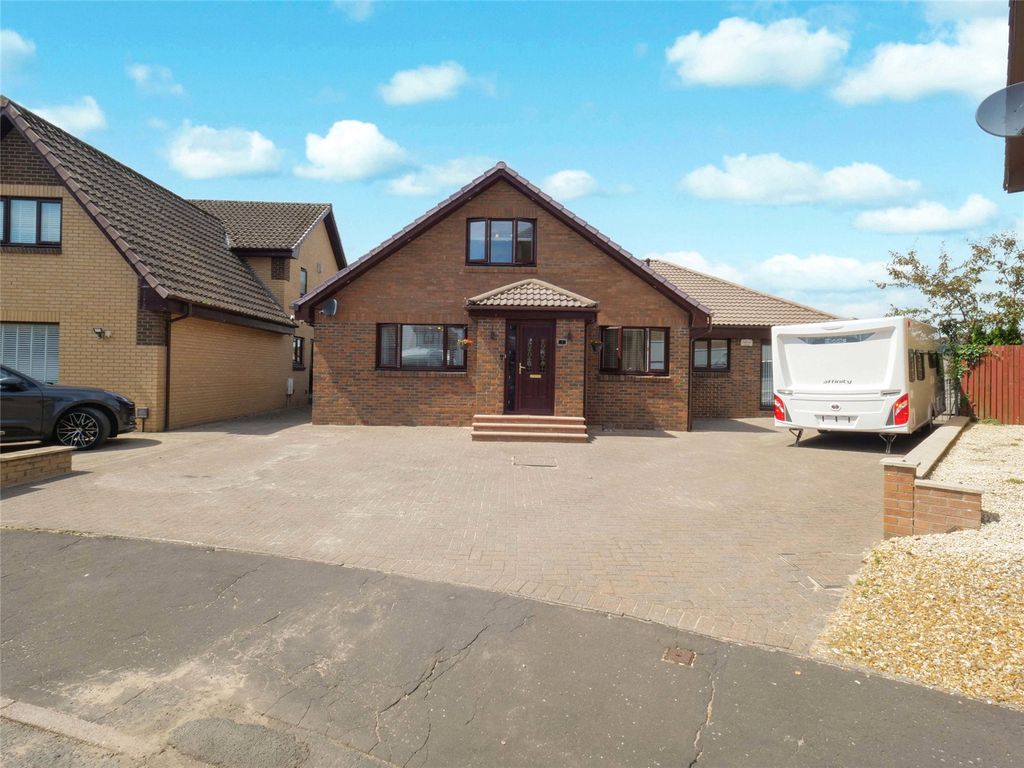 Property photo 1 of 28 Picture No. 32