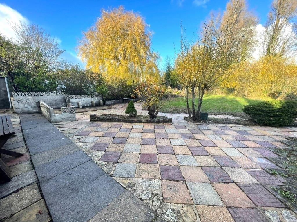 Property photo 2 of 15 5Park.Jpg