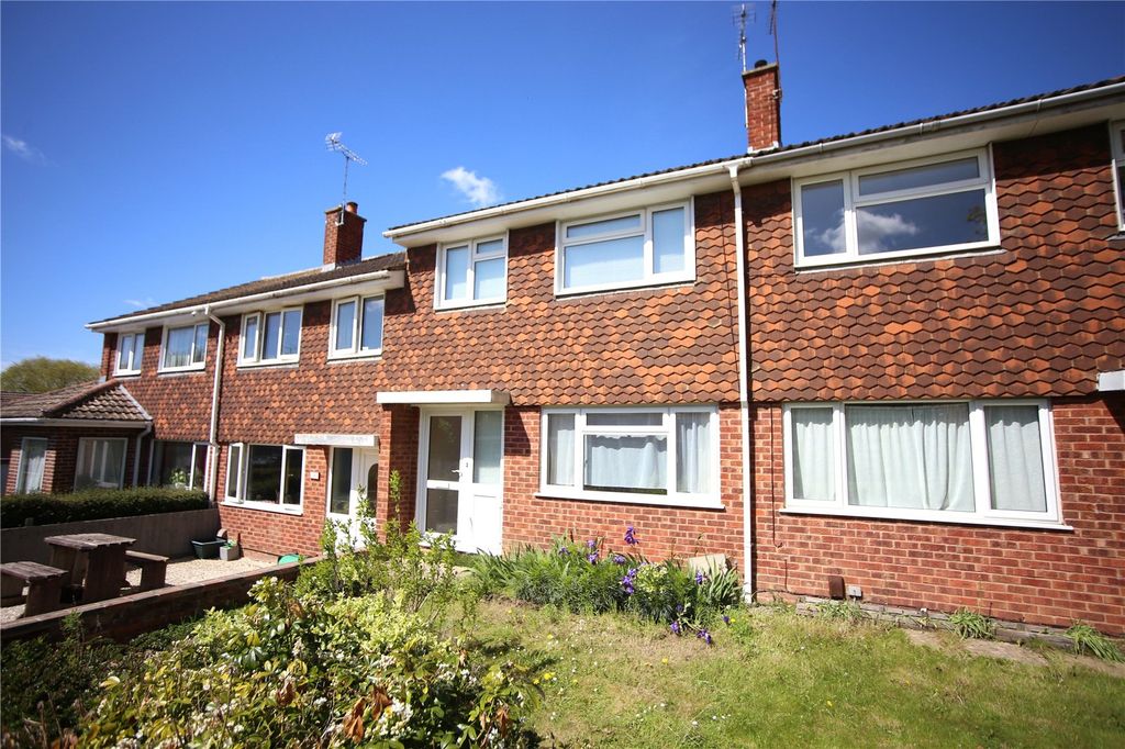 Property photo 2 of 11 Picture No. 12