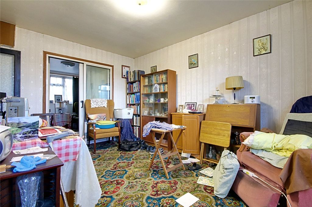 Property photo 3 of 11 Picture No. 01