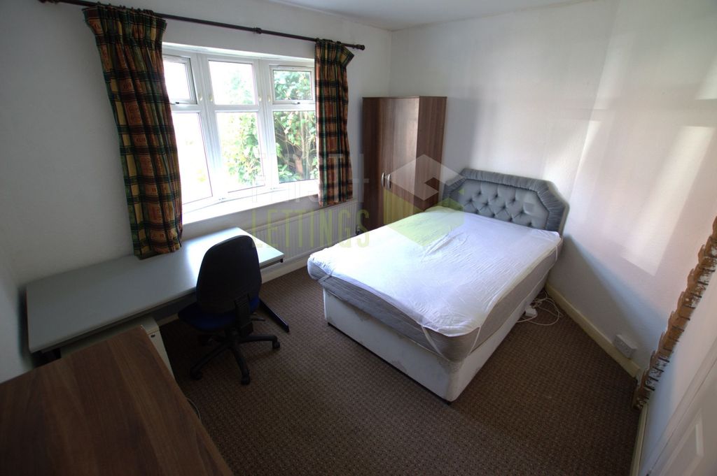 Property photo 1 of 12 Photo 2