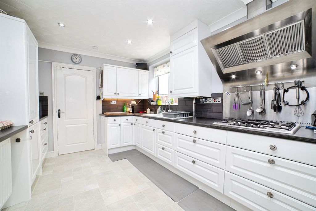 Additional image 5 of 3 bed semi-detached house for saleSunningdale Avenue, Heanor DE75