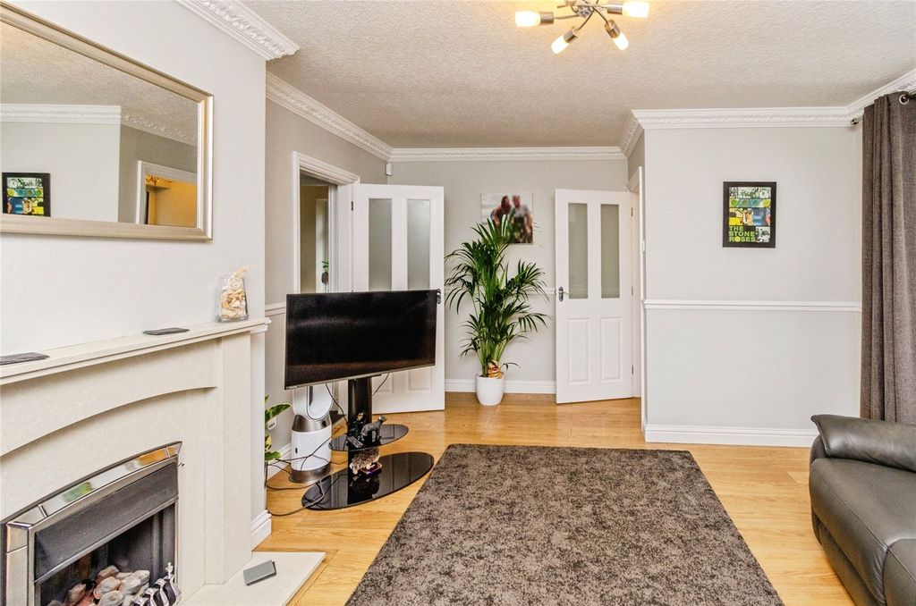 Property photo 3 of 19 Picture No. 22
