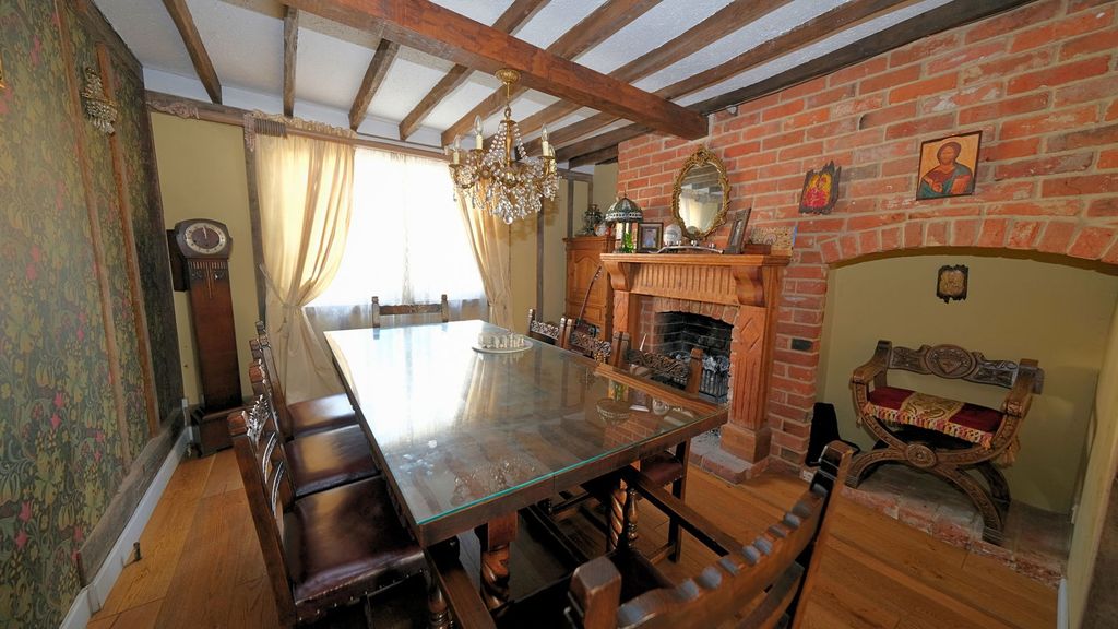 Property photo 1 of 14