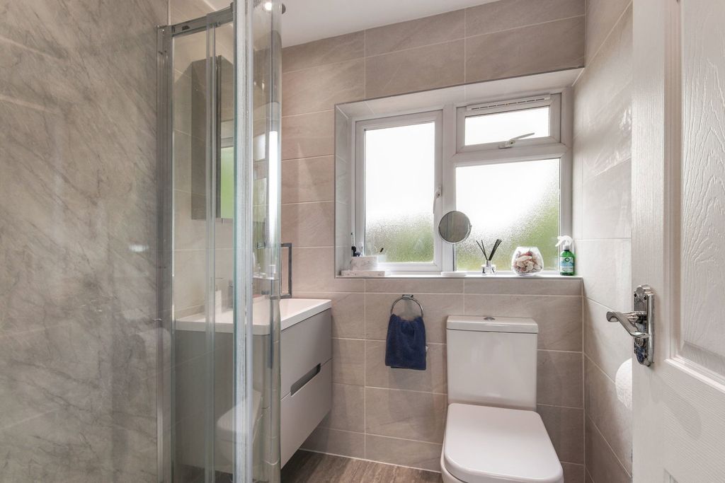 Additional image 11 of 4 bed semi-detached house for saleNorthdown Road, Longfield DA3