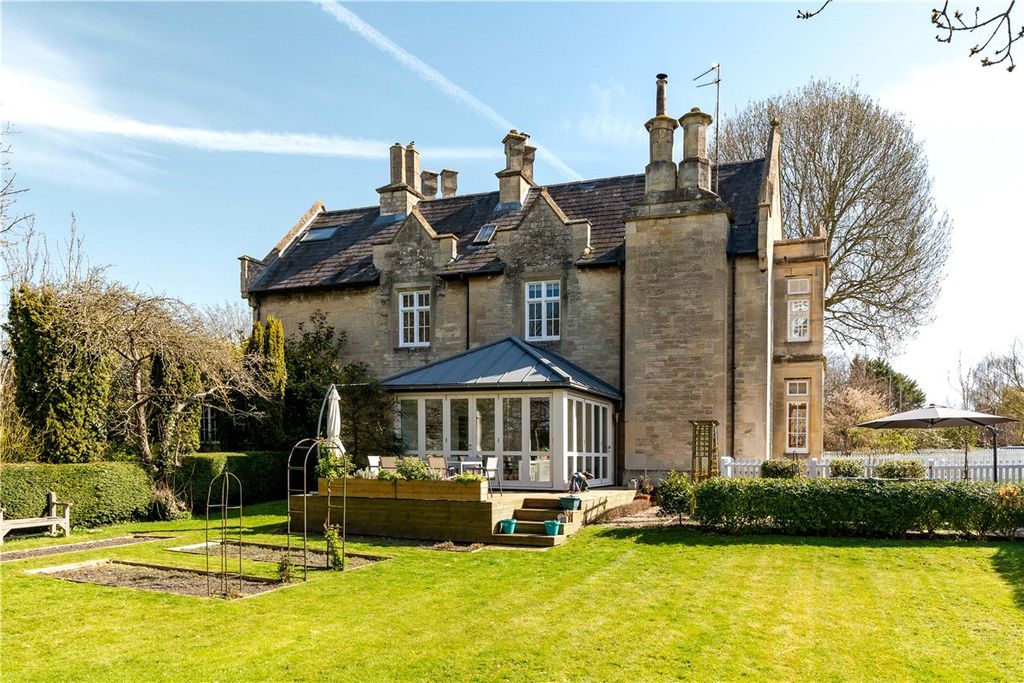 Property photo 1 of 37 Picture 1