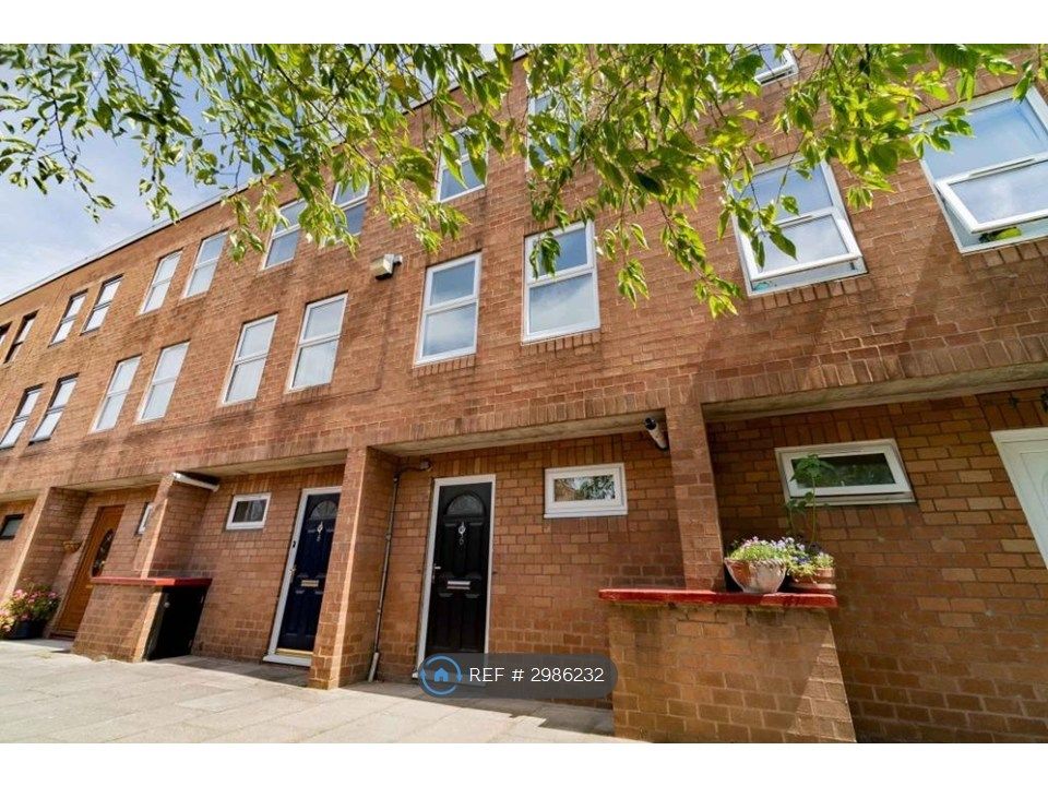 Property photo 1 of 10 Building