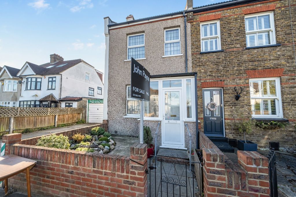 Property photo 1 of 15 External