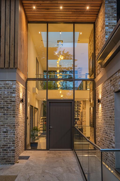 Property photo 3 of 32 Image