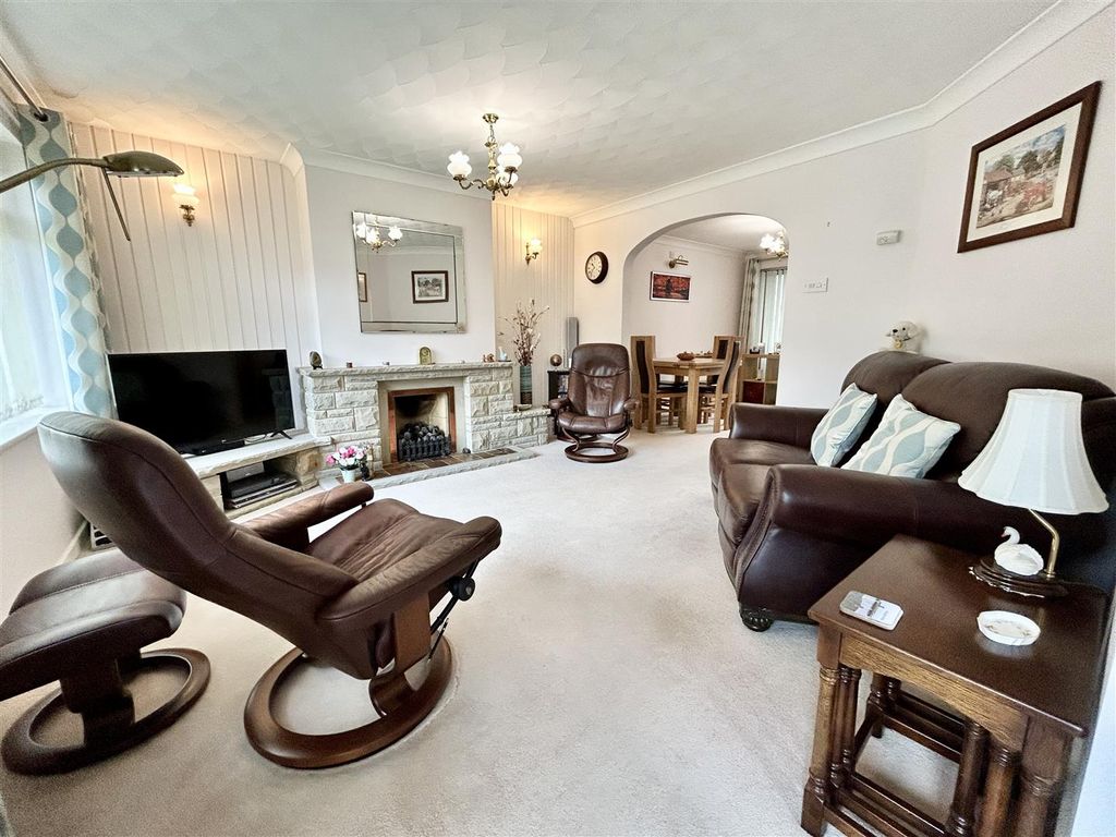Property photo 3 of 22