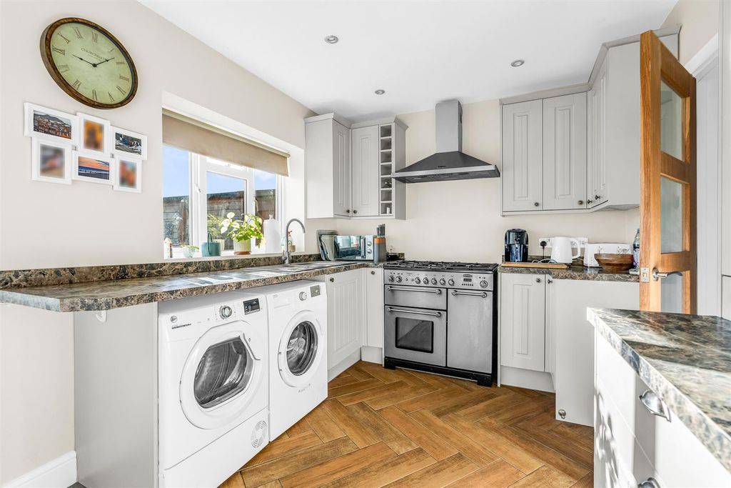 Property photo 2 of 19 Internal-10.Jpg