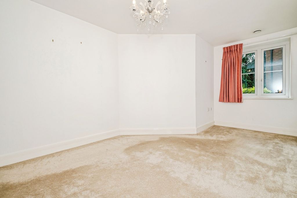 Property photo 3 of 40 Pbox-Img.Jpg