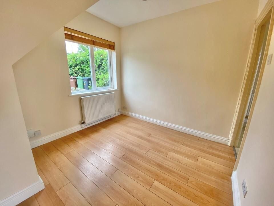 Property photo 3 of 13 Dining Area