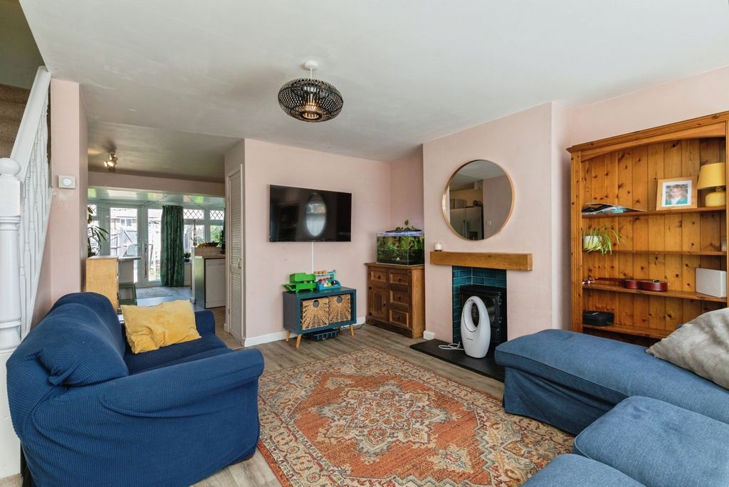 Property photo 3 of 20 Pbox-Img.Jpg