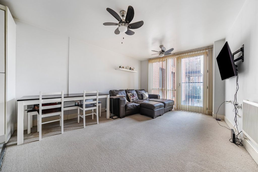 Property photo 1 of 17 Picture No. 07