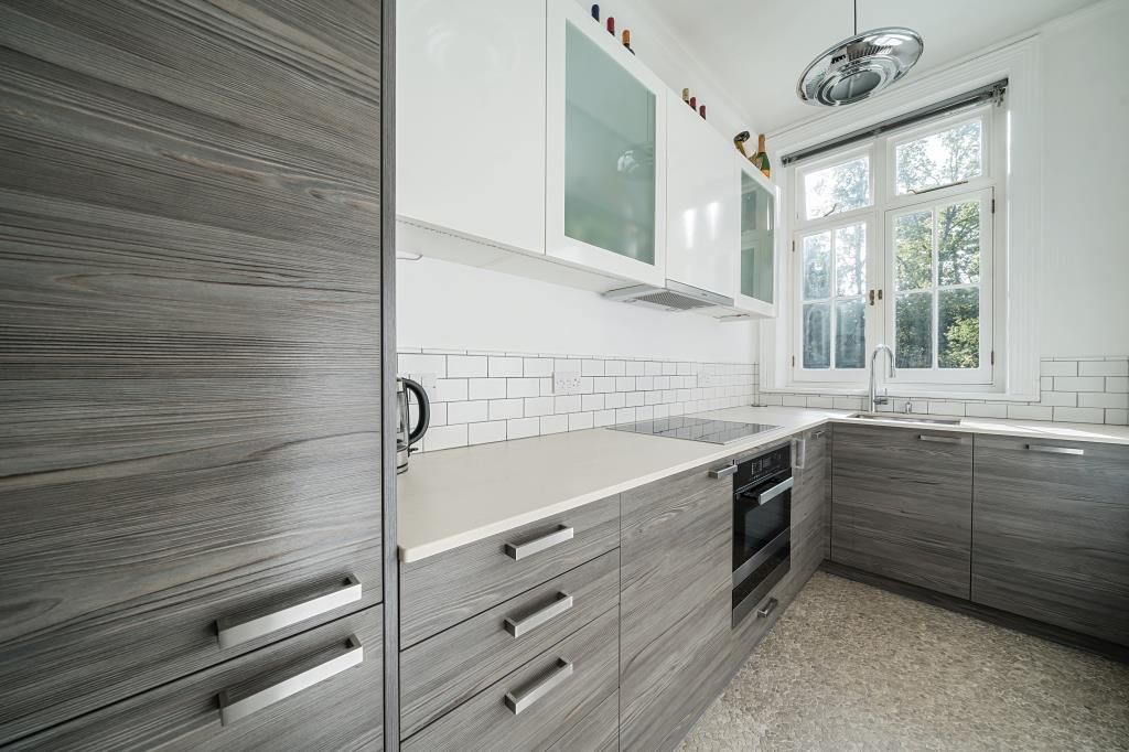 Property photo 3 of 15 Kitchen