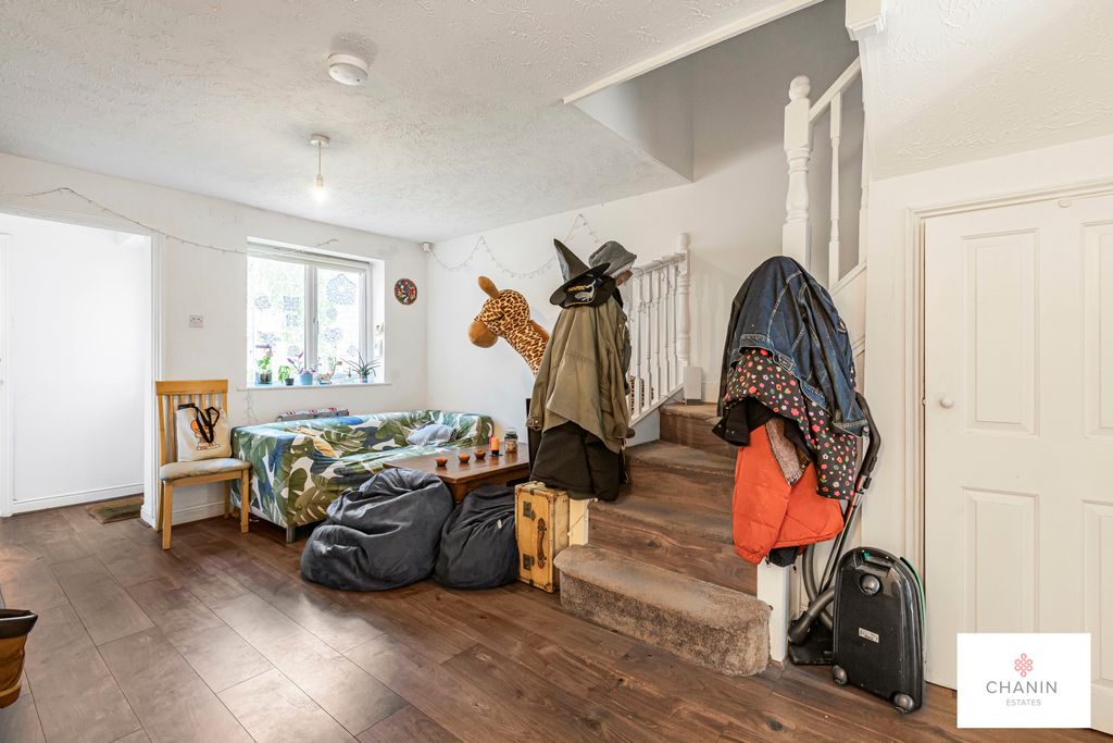 Property photo 2 of 28 30_56789_Watermarked