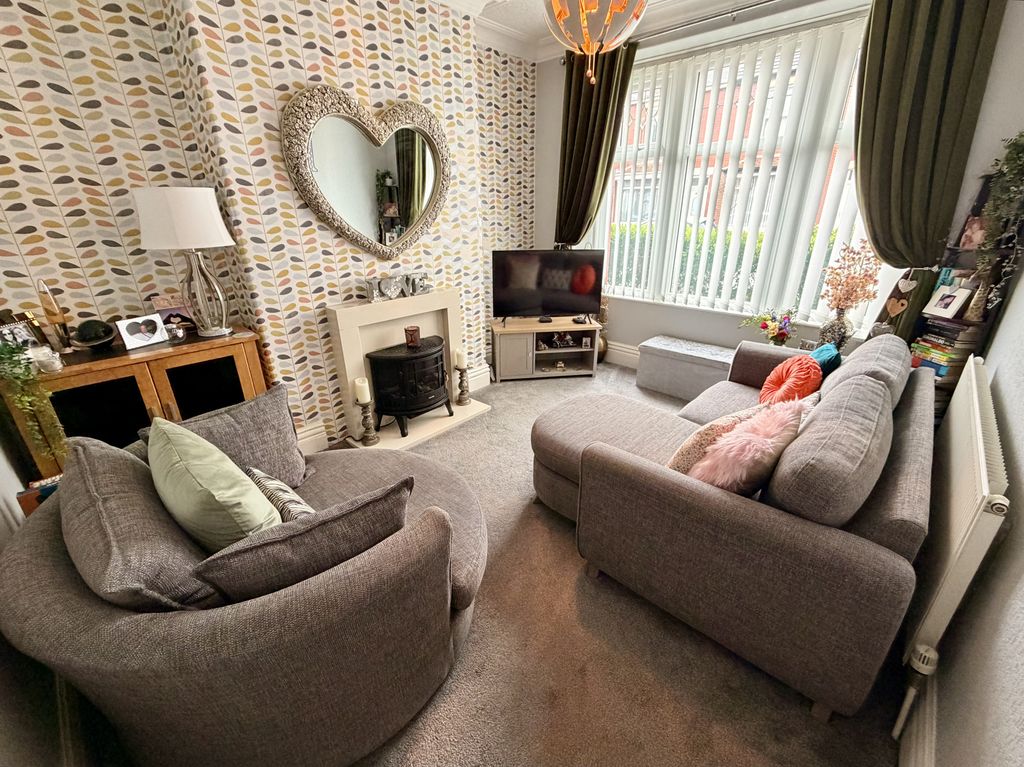 Property photo 2 of 19