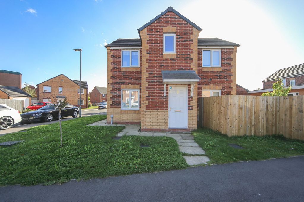 Property photo 1 of 19