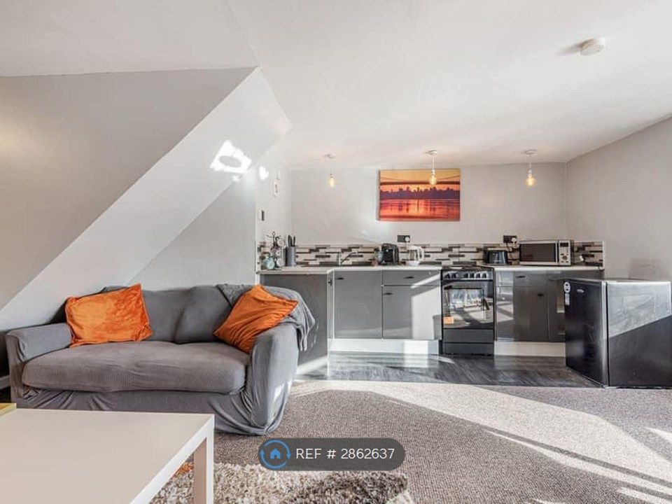 Property photo 1 of 4 Kitchen Area