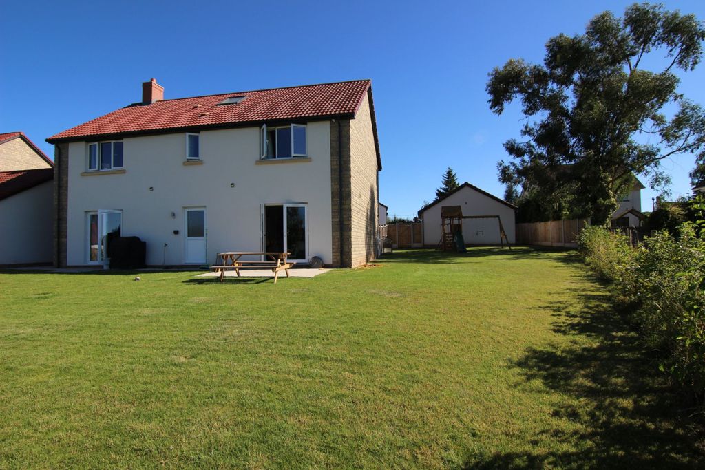 Property photo 3 of 16