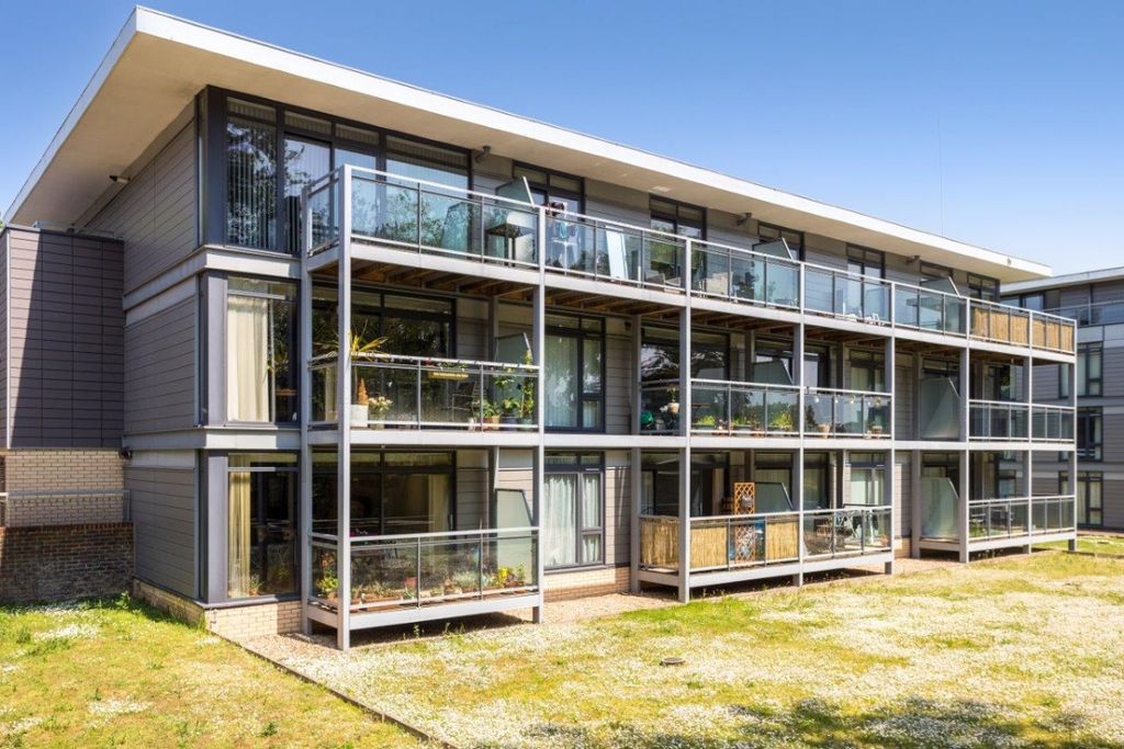 Property photo 3 of 5